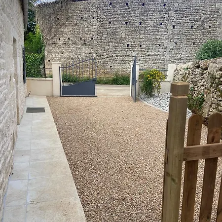 Apartment Charmante *