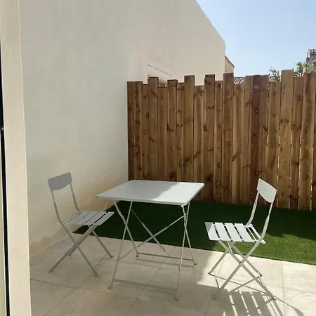 Charmante * La Creche