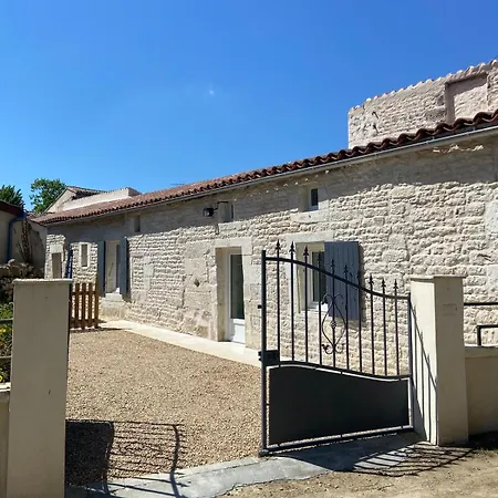 Apartment Charmante *